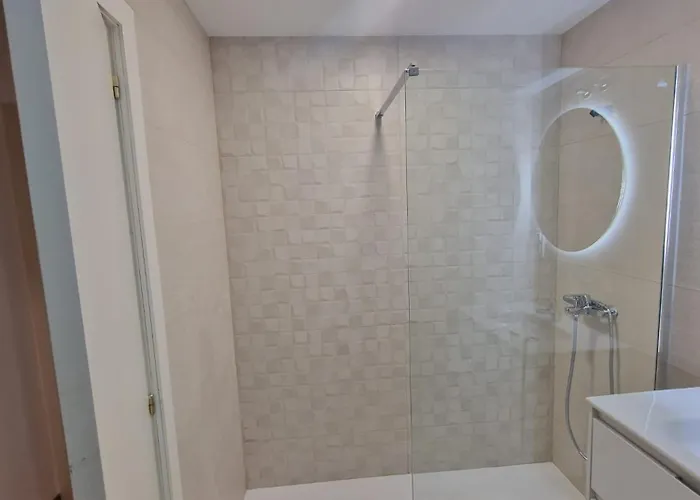 Amplio Piso Con Vistas En La Entrada Del Camino C4