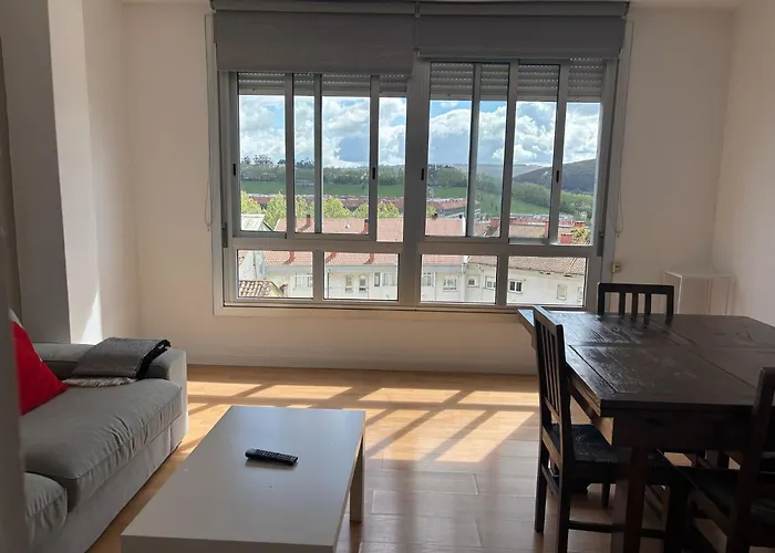 Amplio Piso Con Vistas En La Entrada Del Camino C4 *